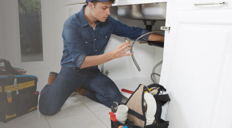 Expert burst pipe repair services in Rogersville, MO